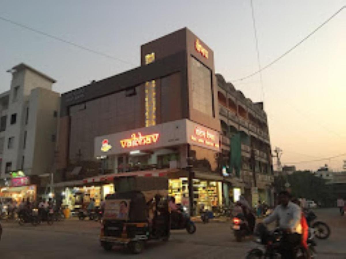 Hotel Vaibhav,Akola Exterior foto