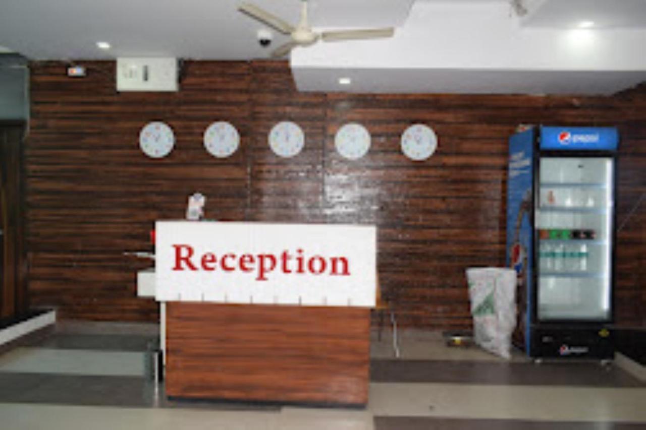 Hotel Vaibhav,Akola Exterior foto