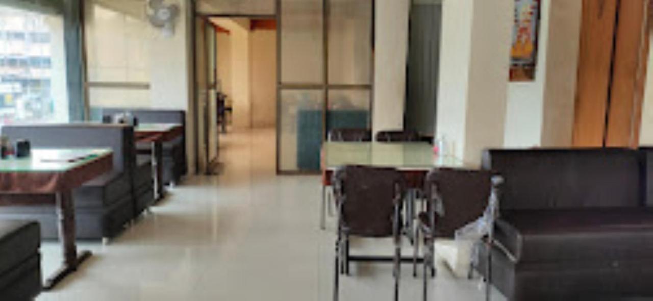 Hotel Vaibhav,Akola Exterior foto
